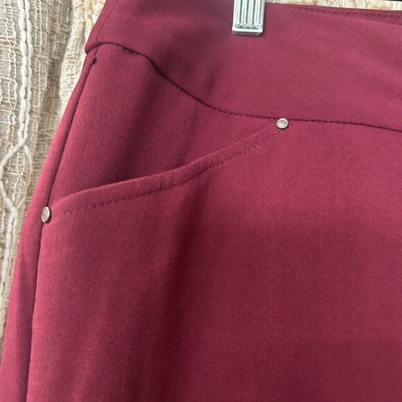 14 Roz & Ali red pants - Picture 2 of 7